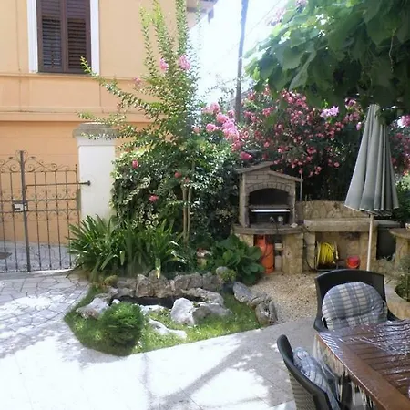 Gostinjska kuća Alida 3*